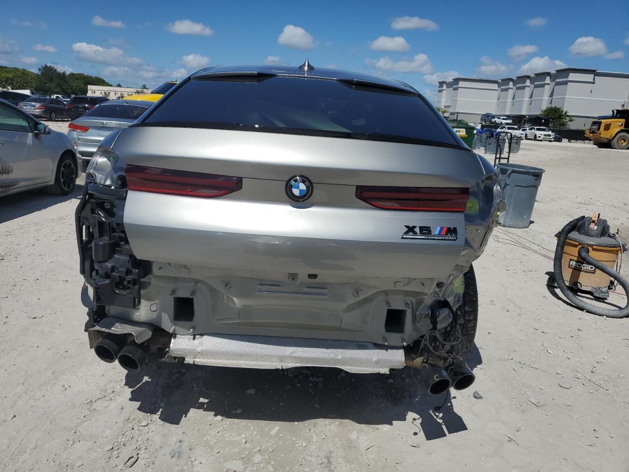 2022 BMW X6