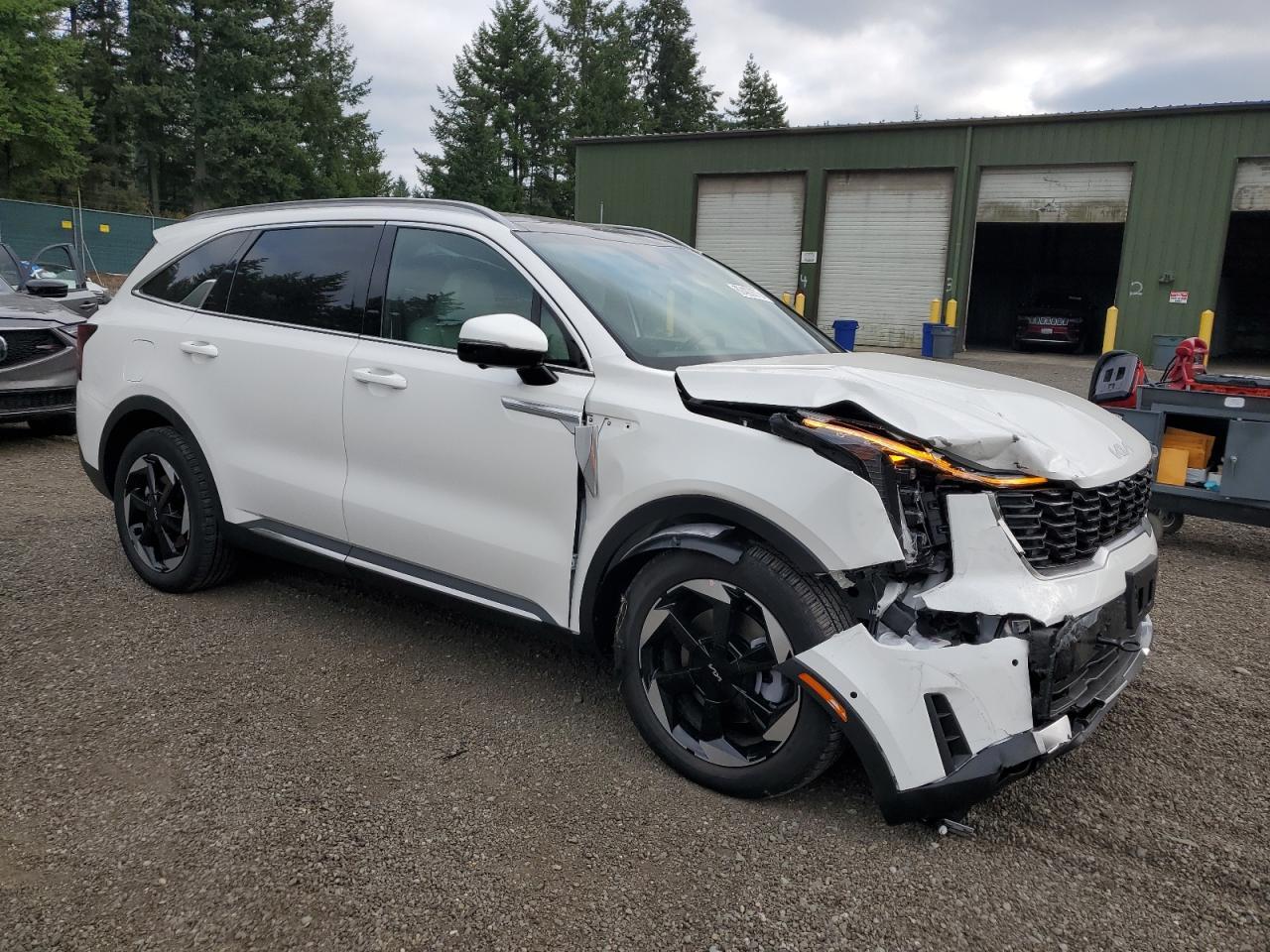 2025 KIA SORENTO