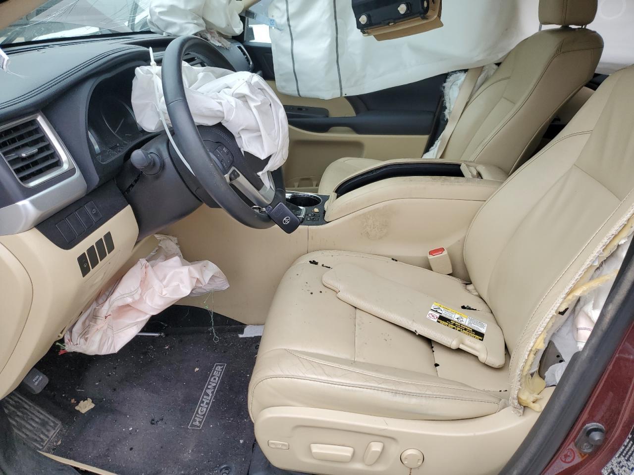 2016 TOYOTA HIGHLANDER