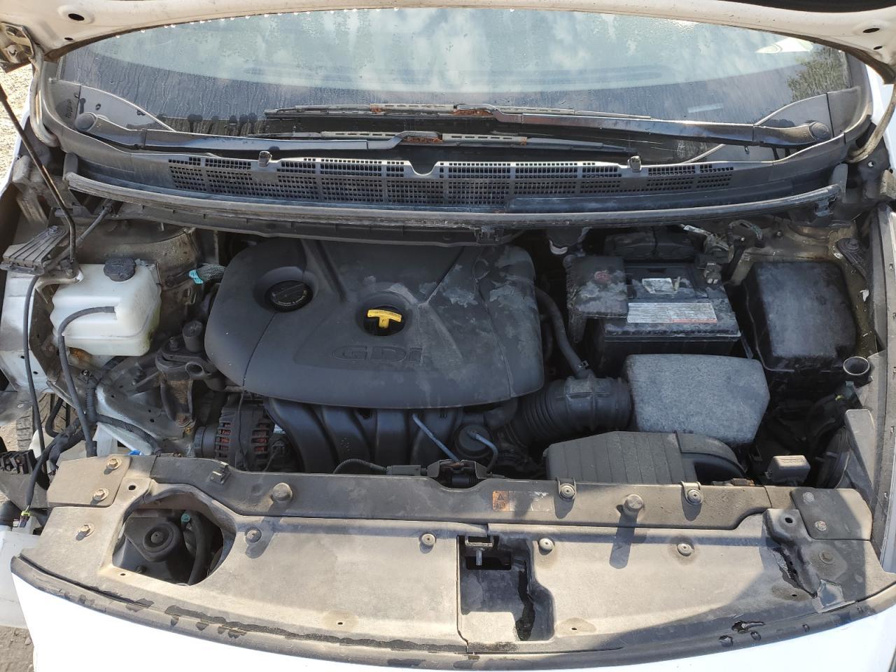 2015 KIA RONDO