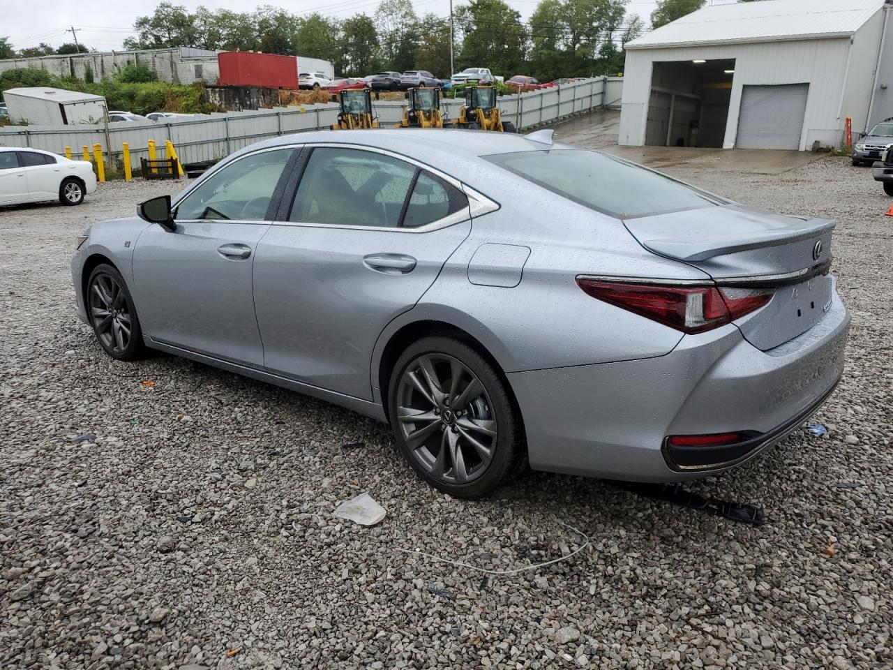 2025 LEXUS Es