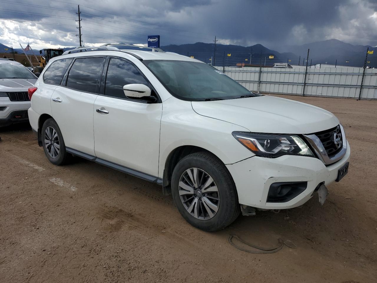 2017 NISSAN PATHFINDER