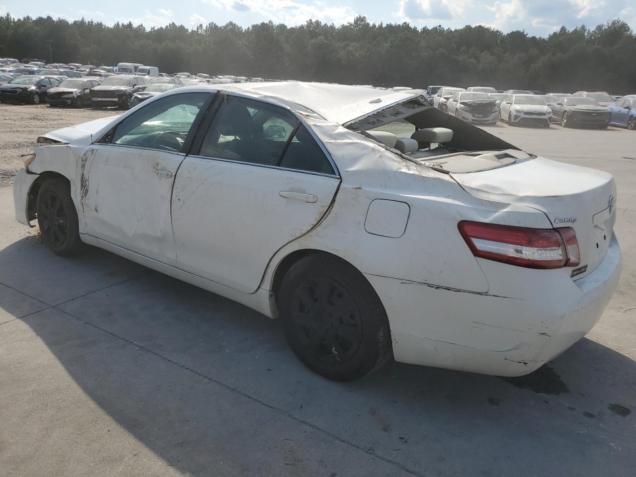 2010 TOYOTA CAMRY