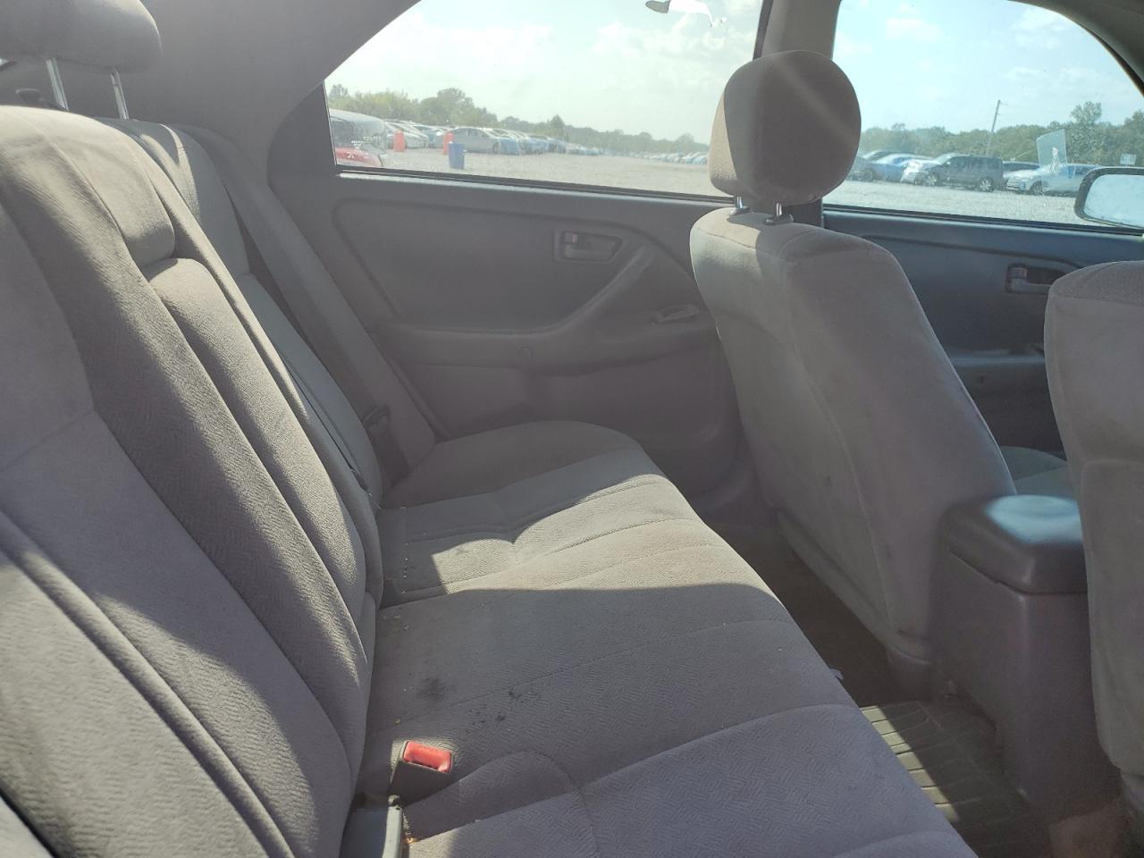 2001 TOYOTA CAMRY