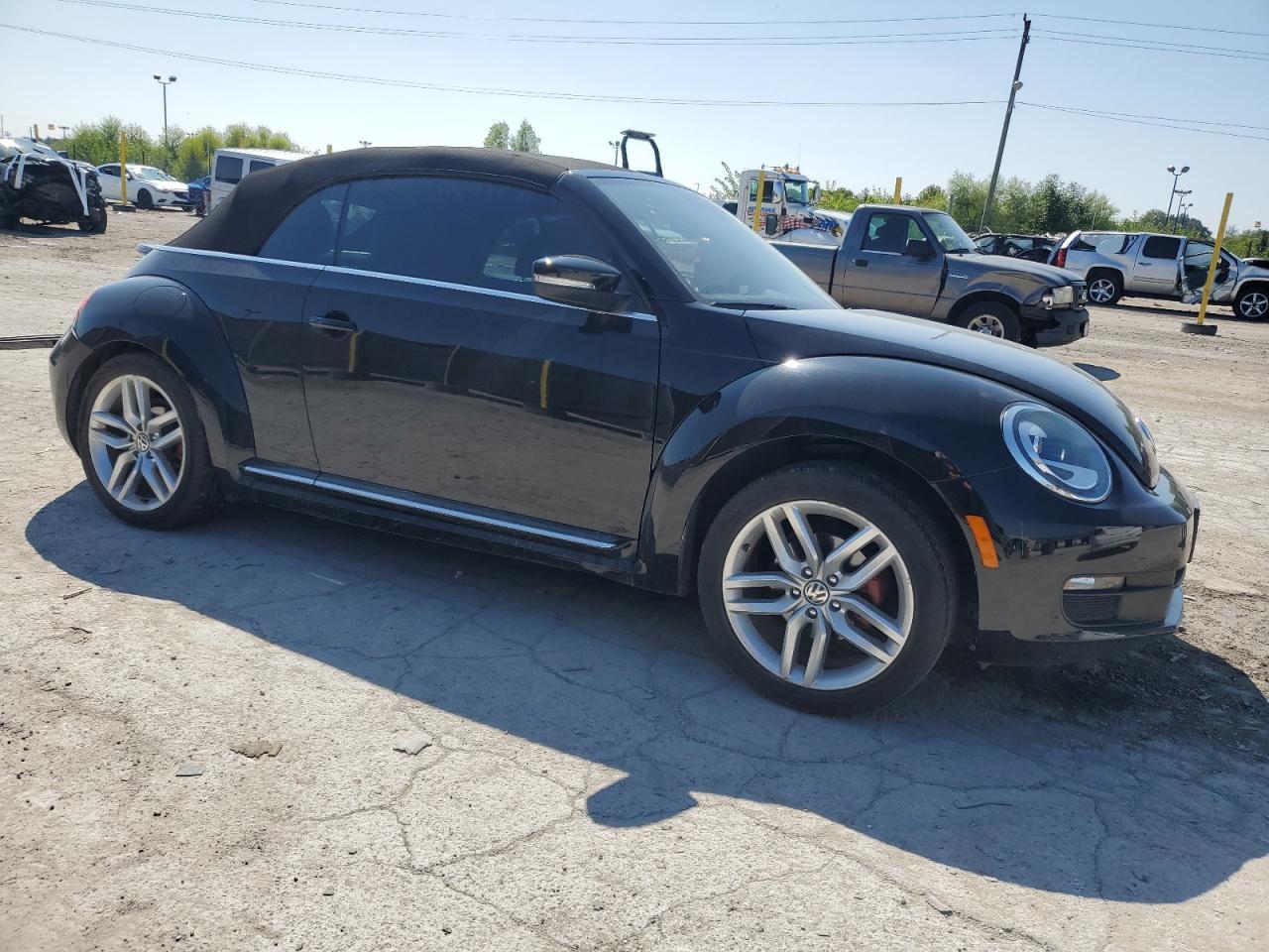 2016 VOLKSWAGEN Beetle
