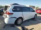 2011 TOYOTA SIENNA