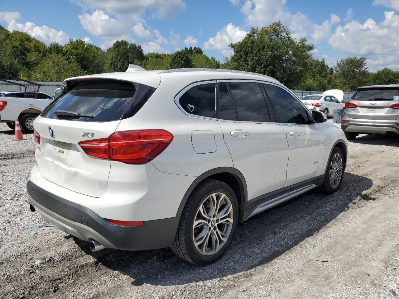 2016 BMW X1