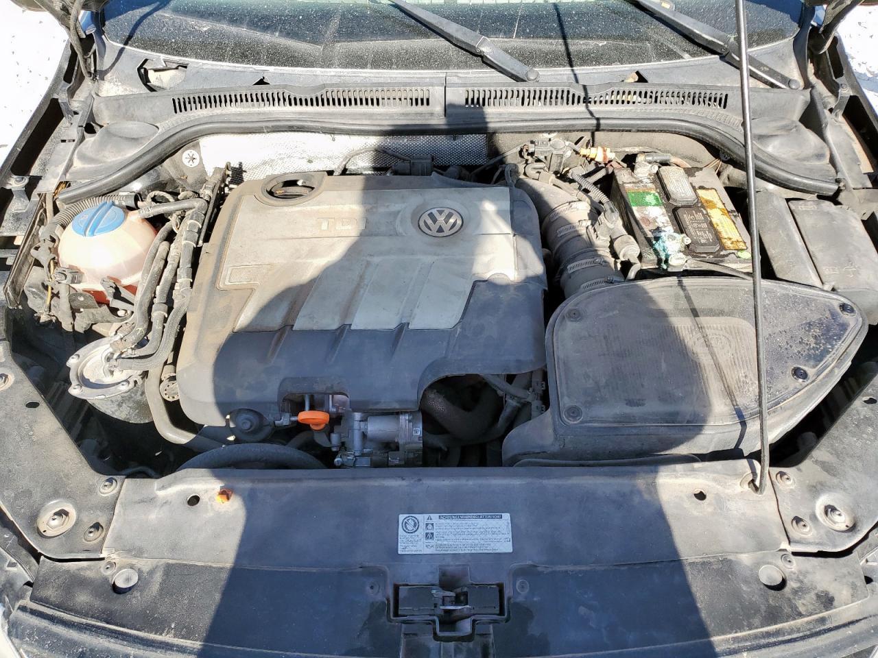 2013 VOLKSWAGEN JETTA