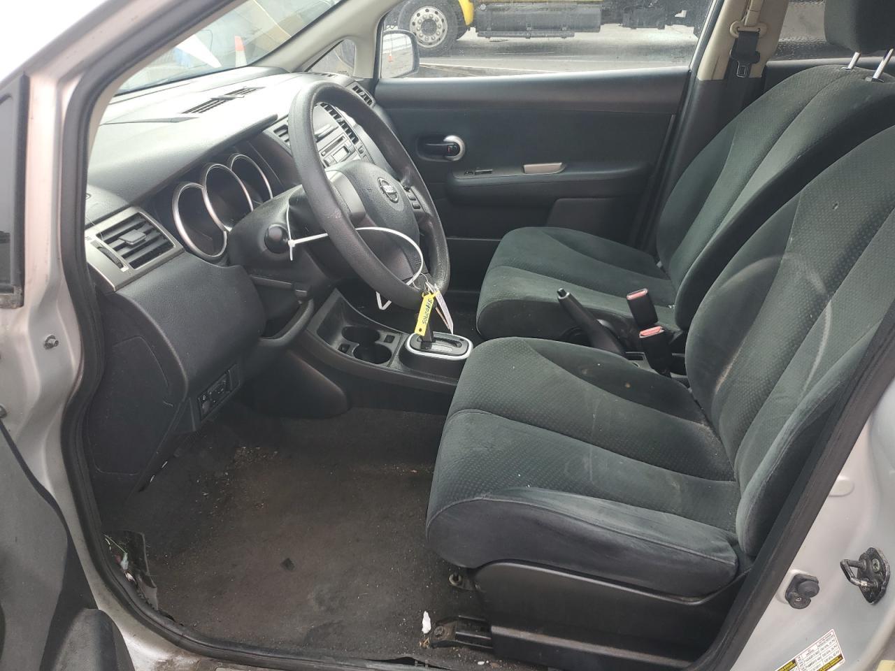 2011 NISSAN VERSA