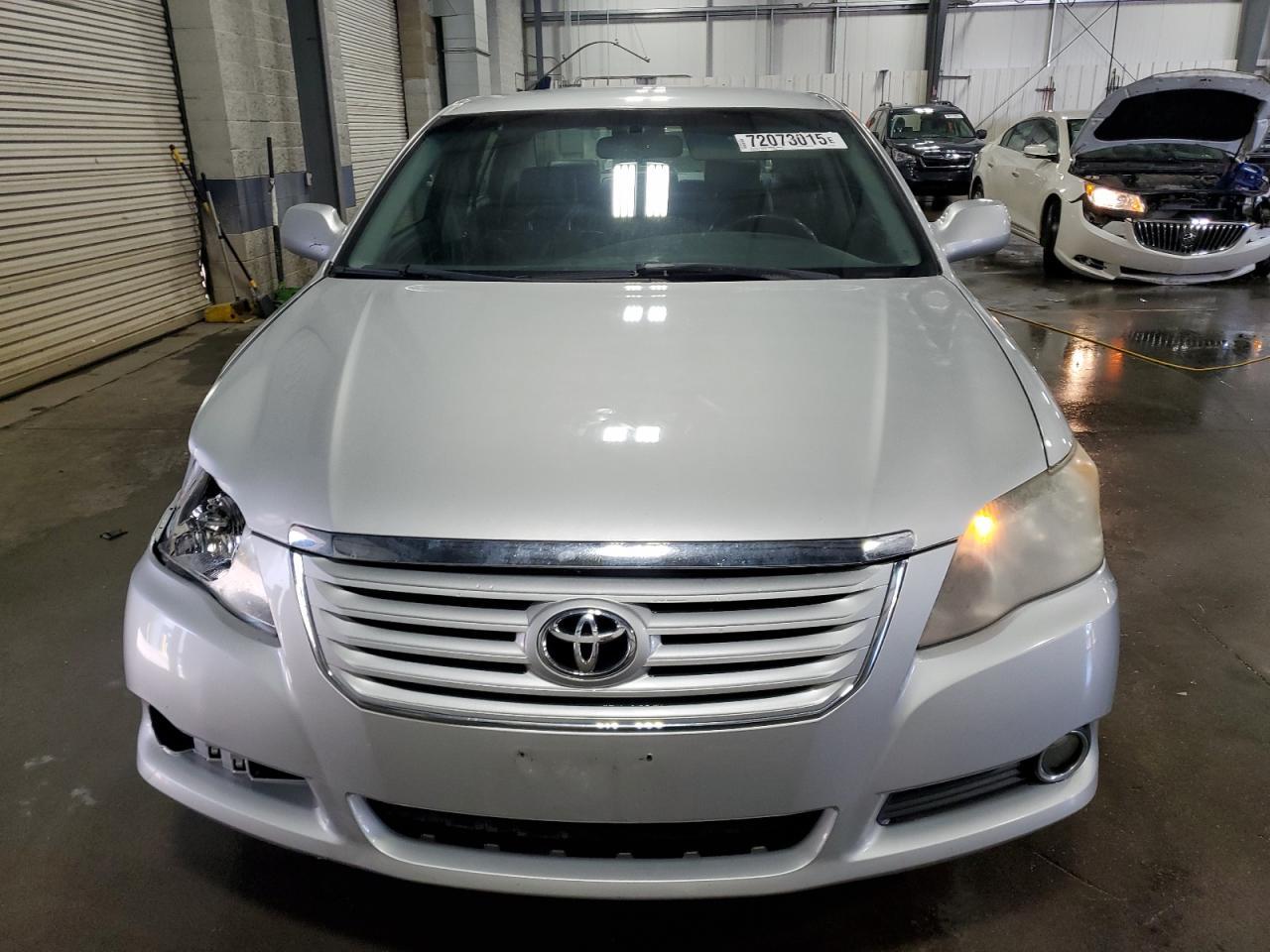 2008 TOYOTA Avalon