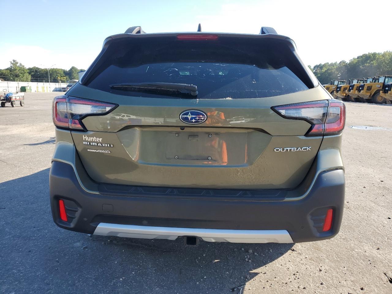 2020 SUBARU Outback