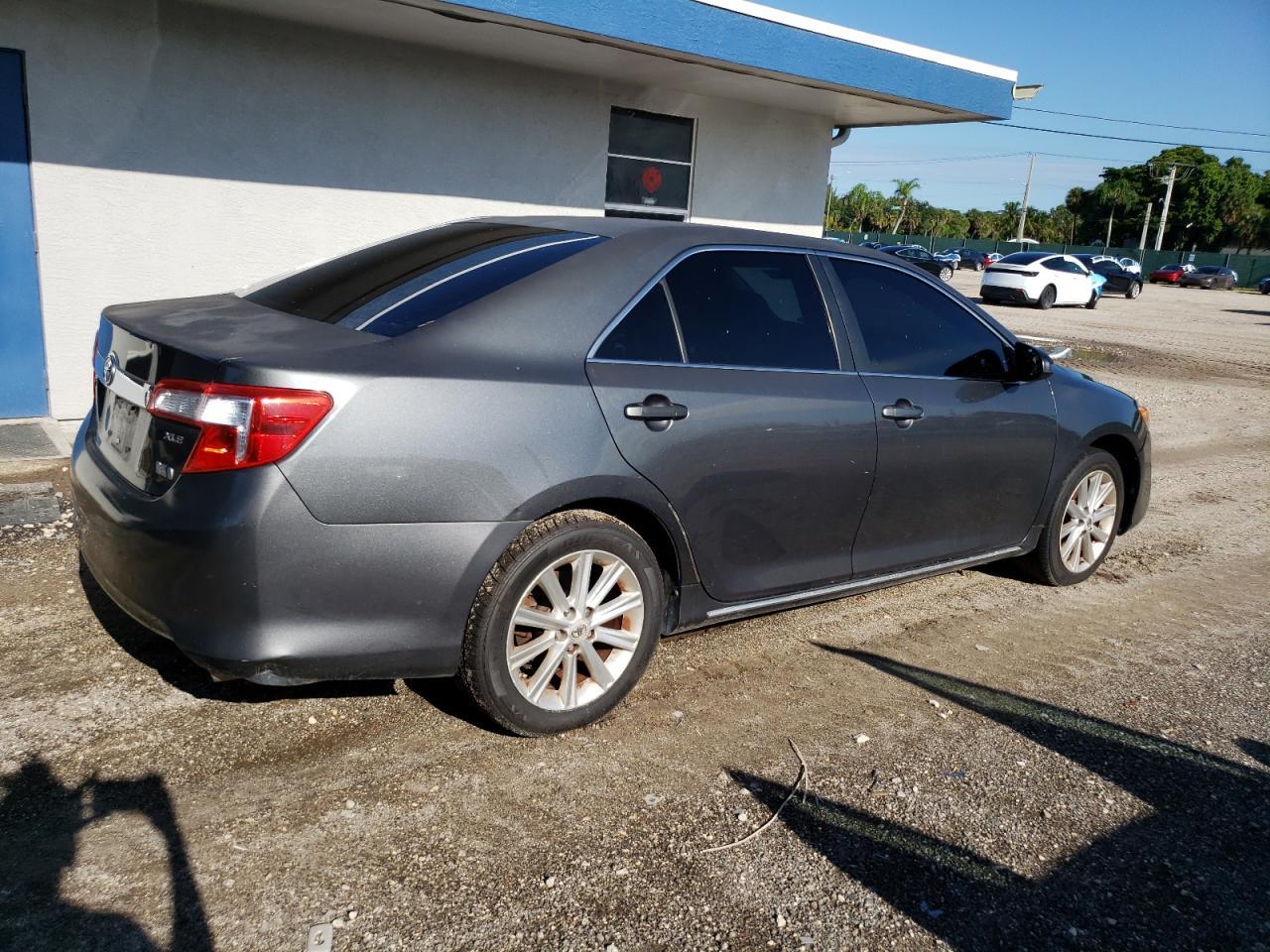 2012 TOYOTA CAMRY