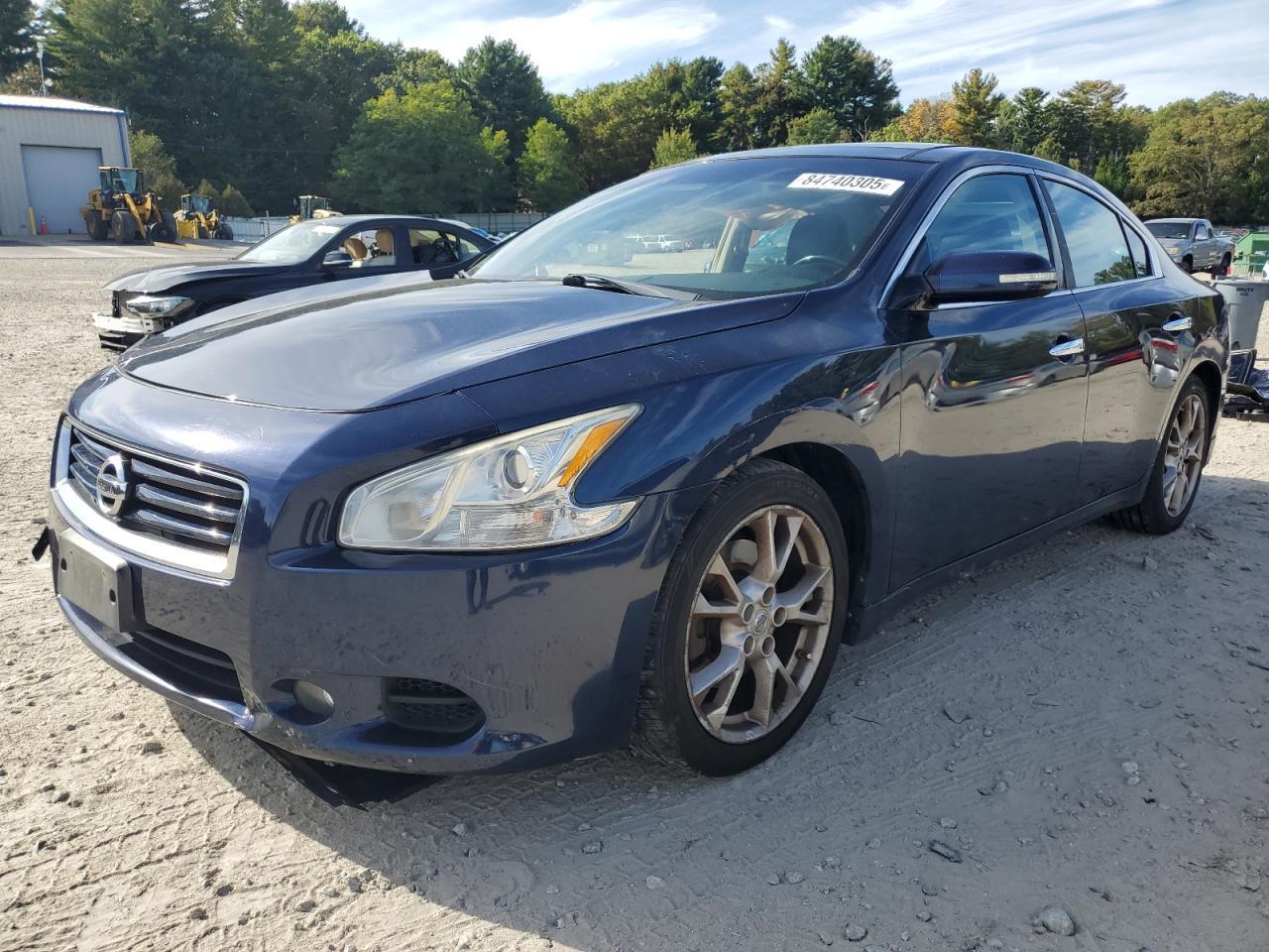 2014 NISSAN Maxima