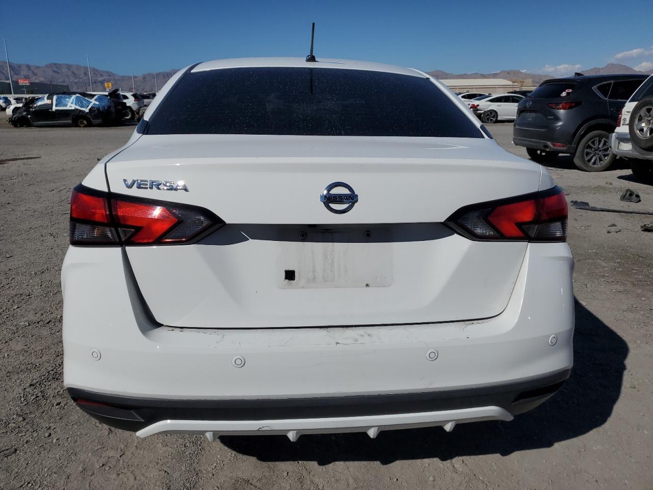 2020 NISSAN VERSA