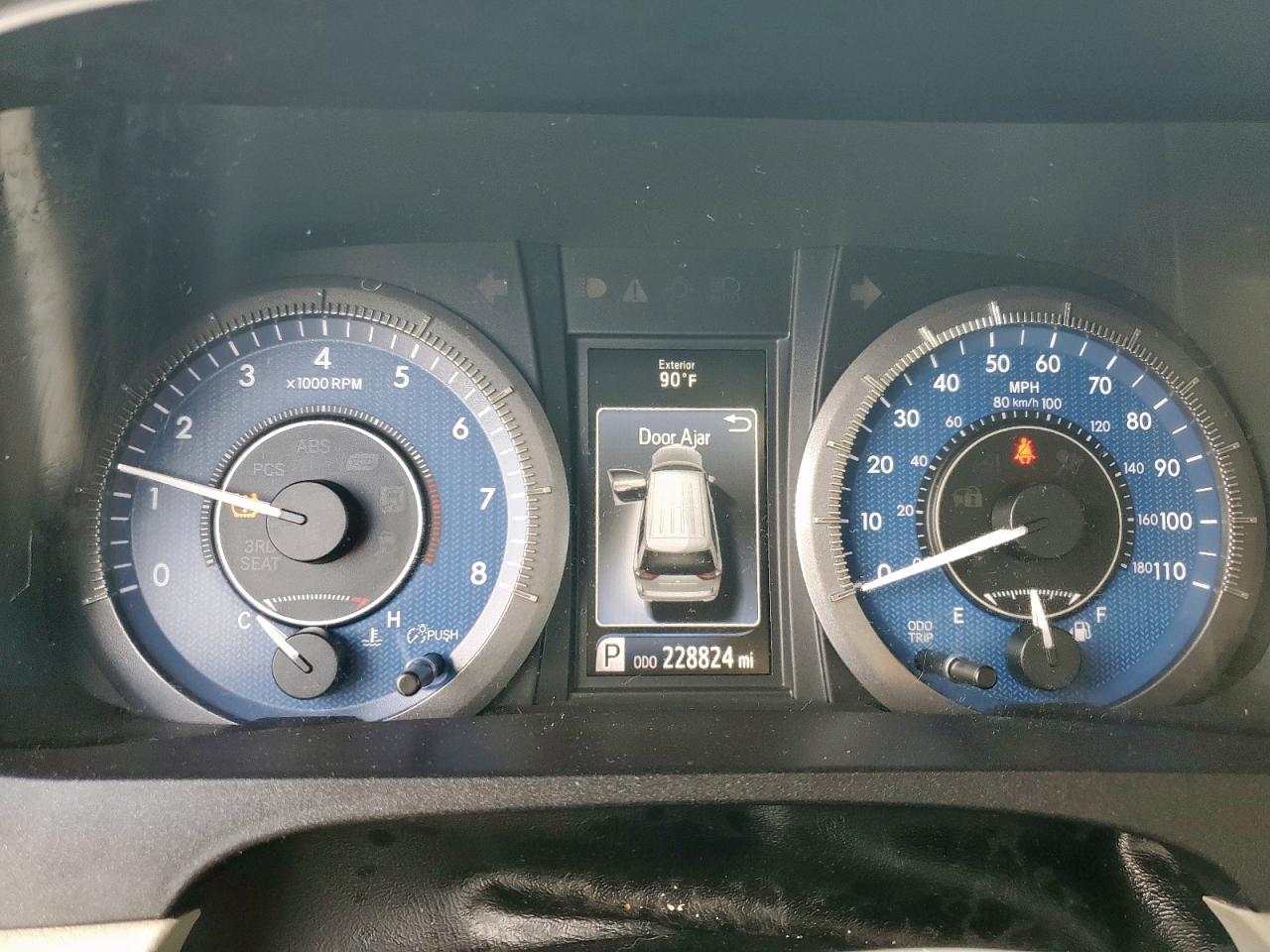 2015 TOYOTA SIENNA