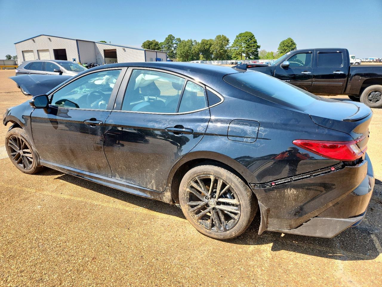 2025 TOYOTA CAMRY