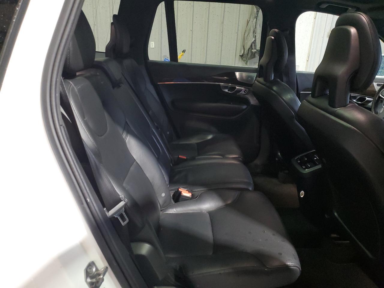 2018 VOLVO XC90