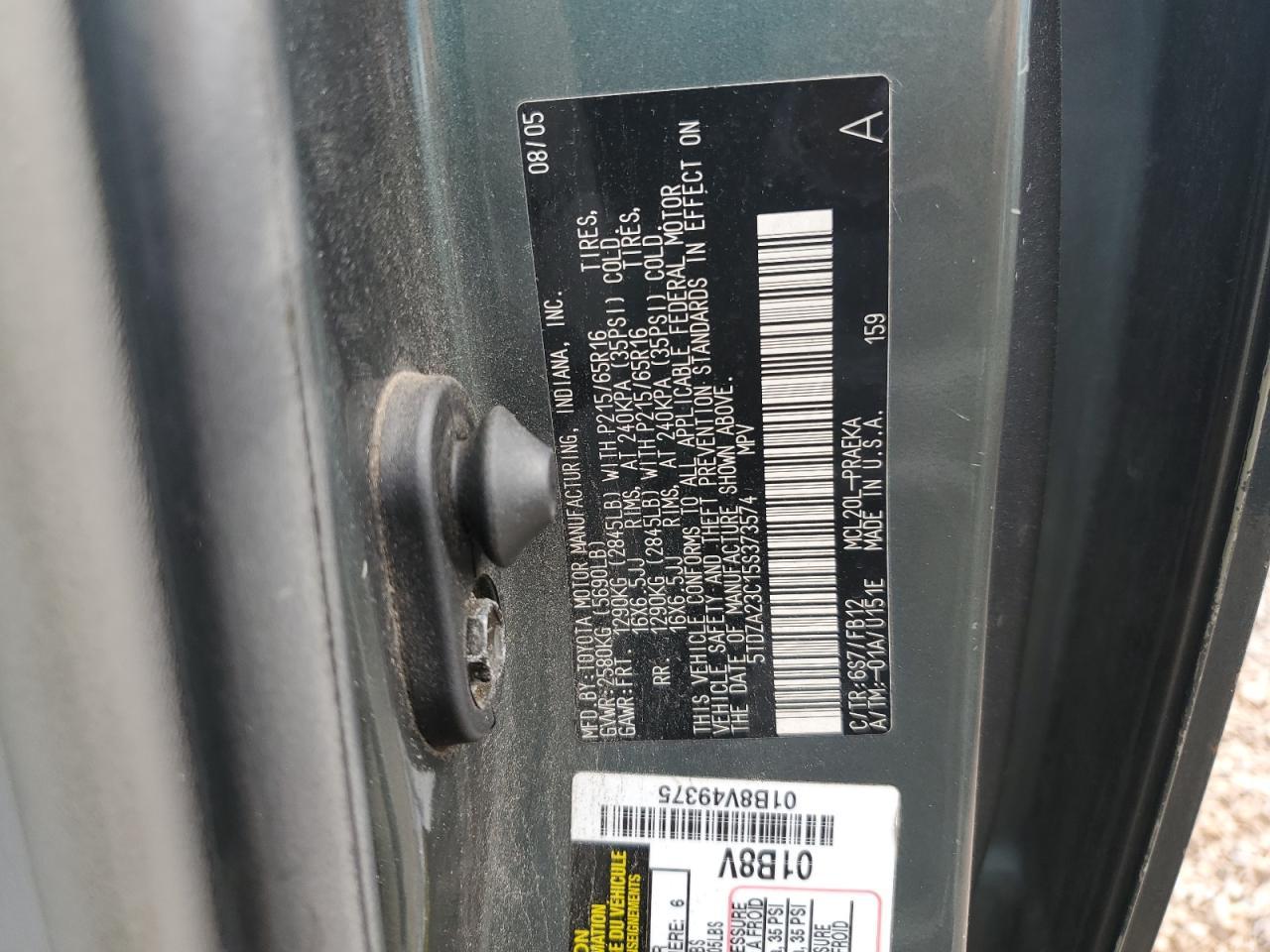 2005 TOYOTA SIENNA