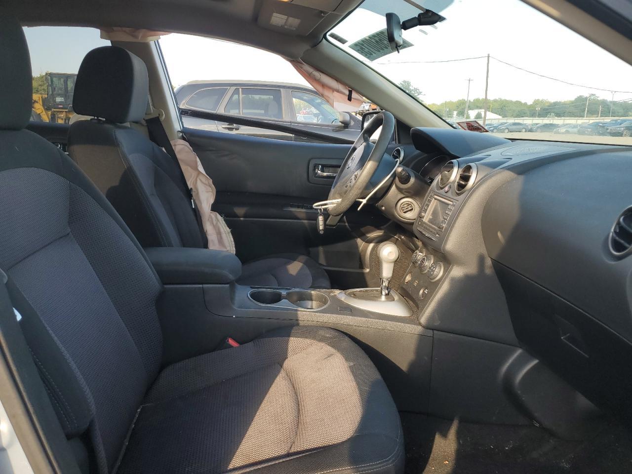 2013 NISSAN ROGUE