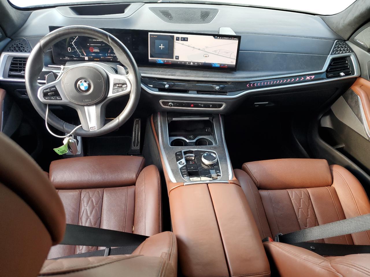 2024 BMW X7