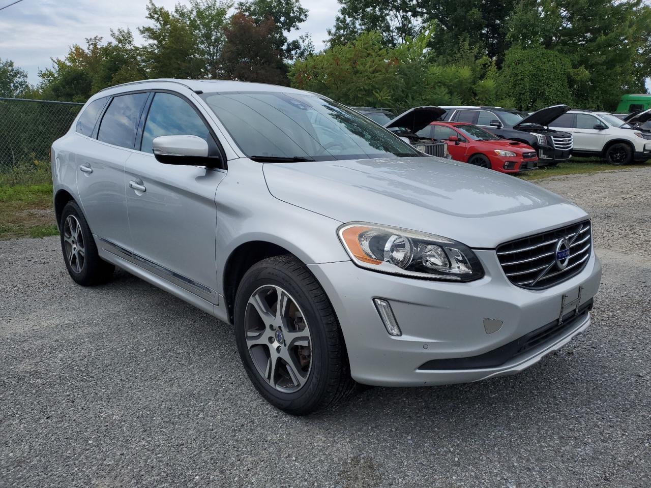 2015 VOLVO XC60