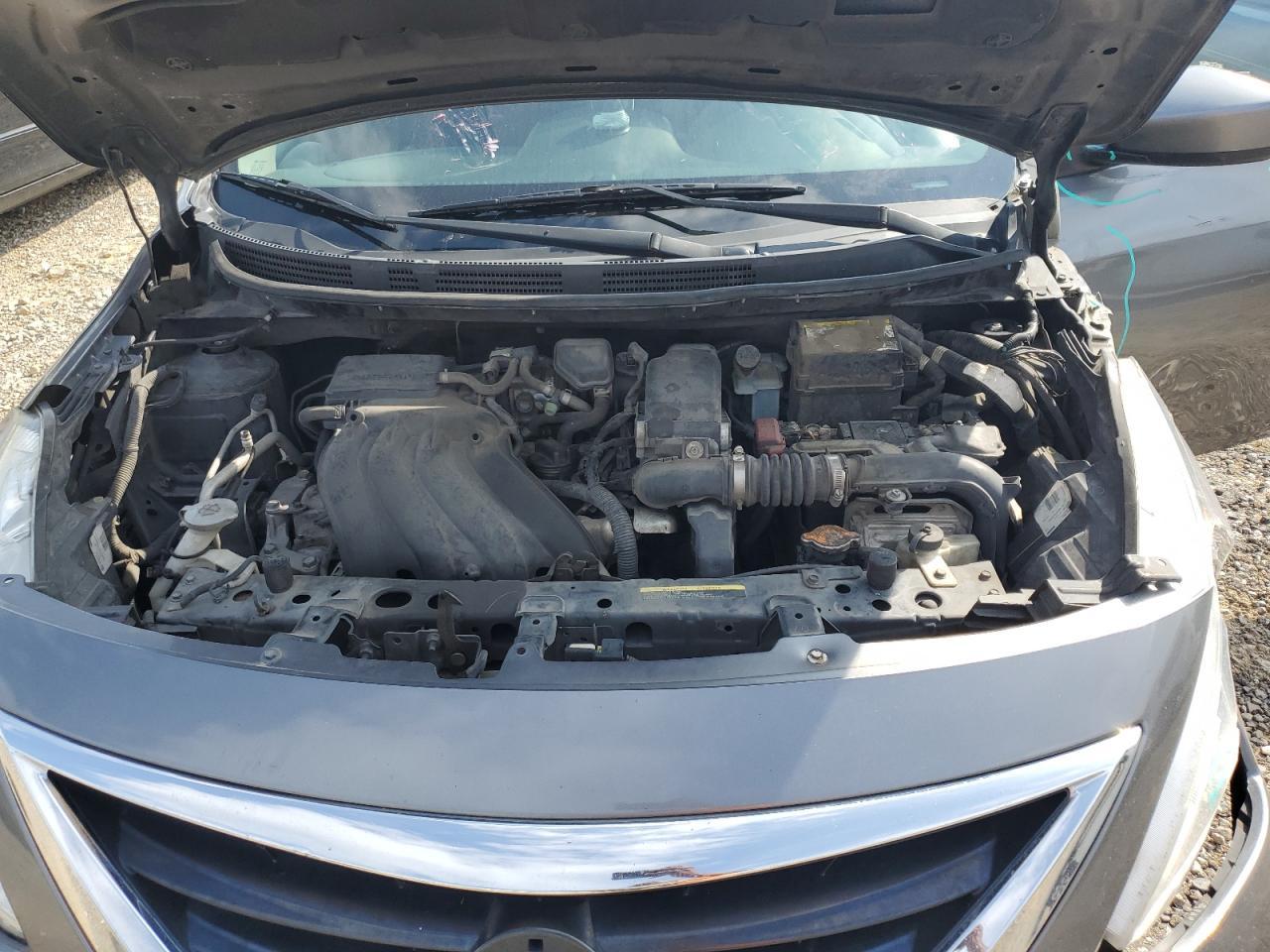 2016 NISSAN VERSA
