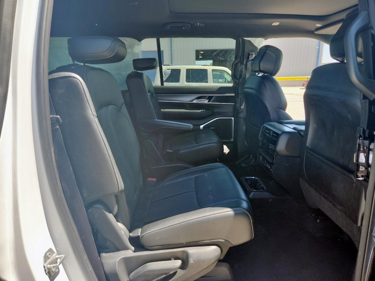 2023 JEEP Wagoneer