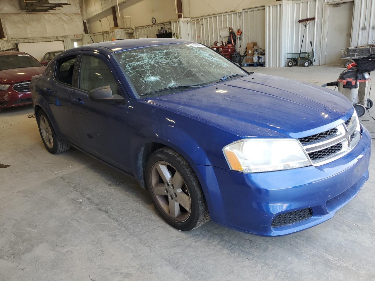 2013 DODGE Avenger