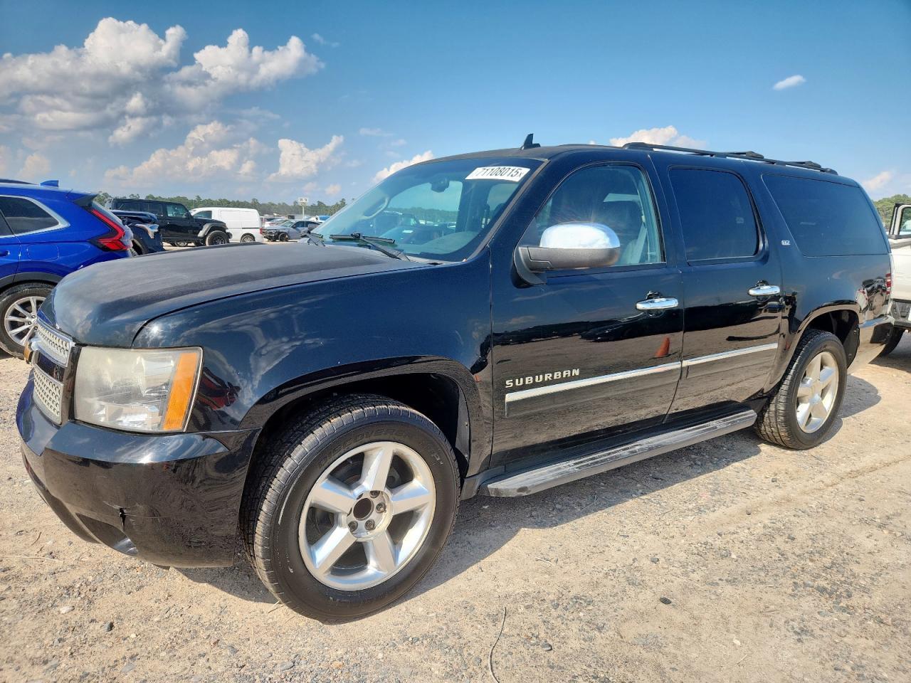 2014 CHEVROLET Suburban