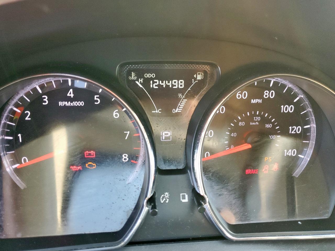 2015 NISSAN VERSA