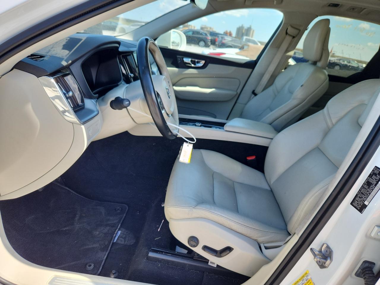 2018 VOLVO XC60