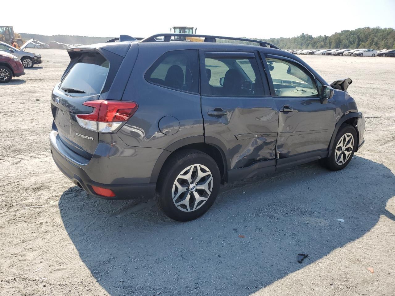 2023 SUBARU FORESTER