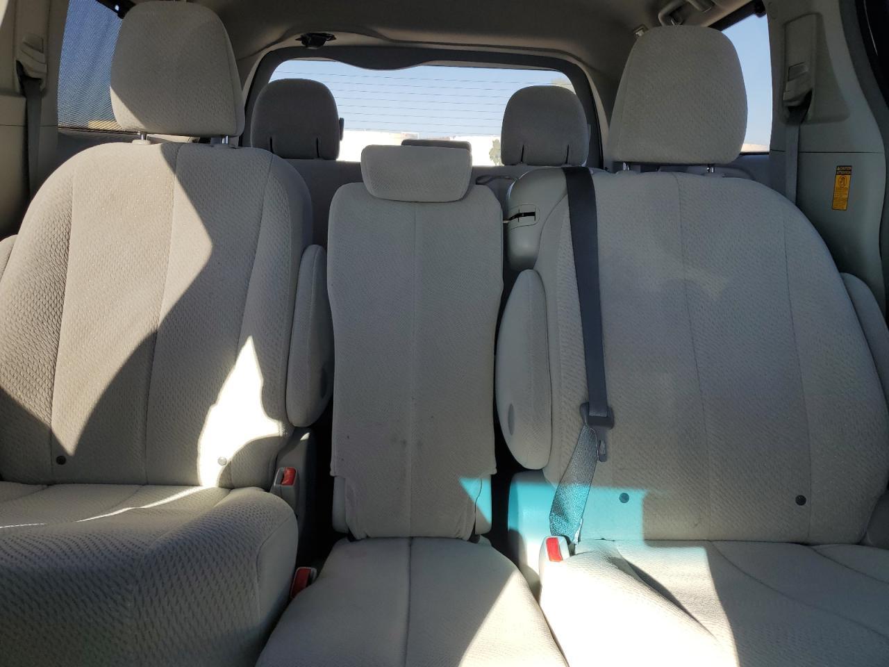 2014 TOYOTA SIENNA
