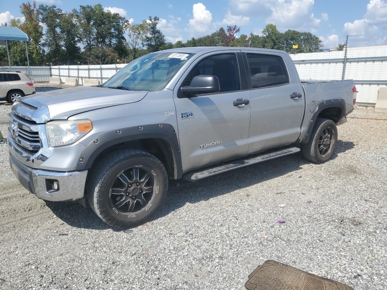 2016 TOYOTA TUNDRA