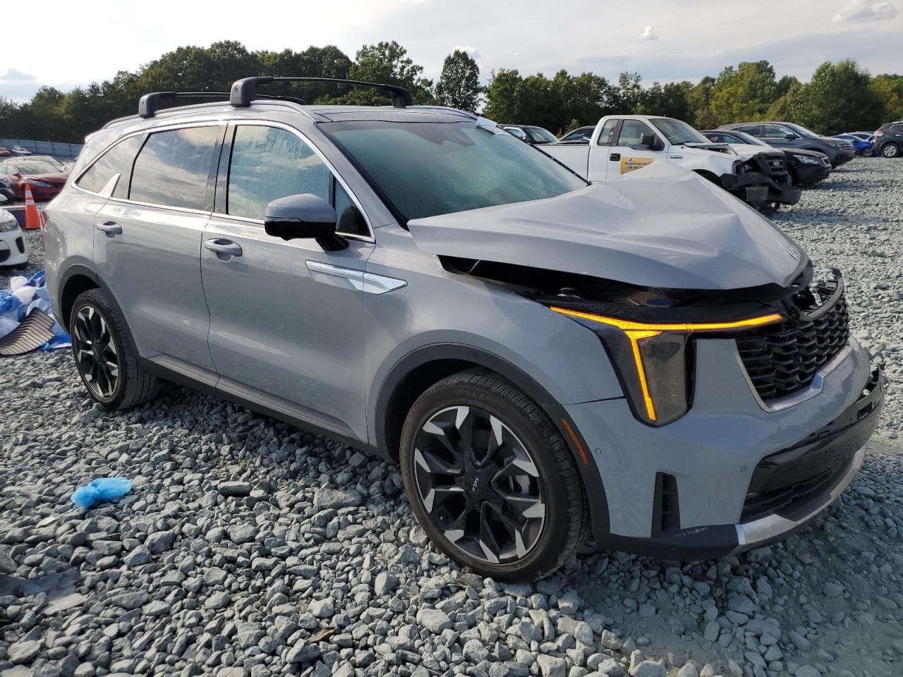 2024 KIA SORENTO