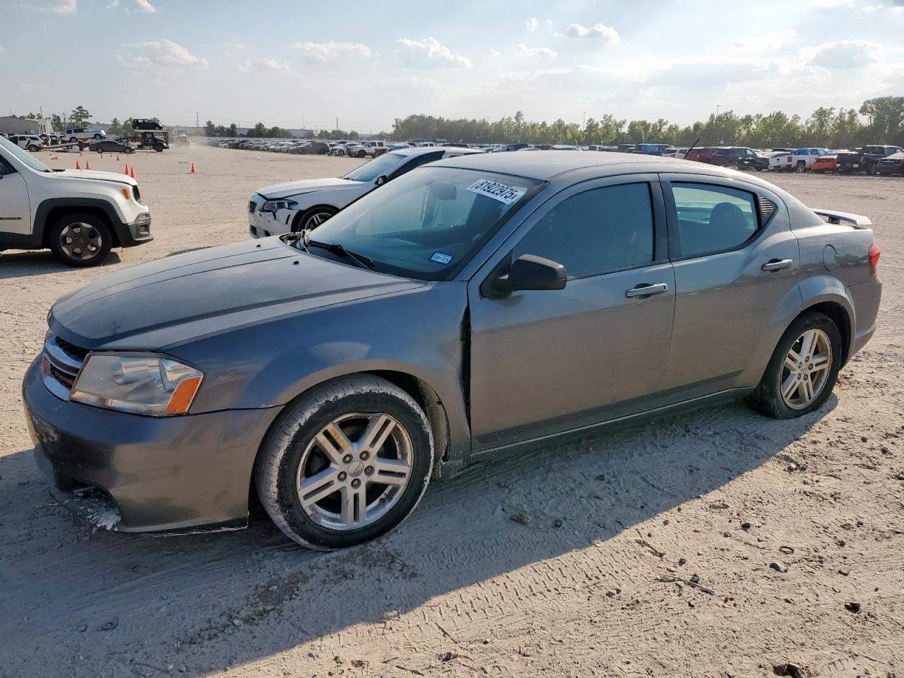 2013 DODGE Avenger