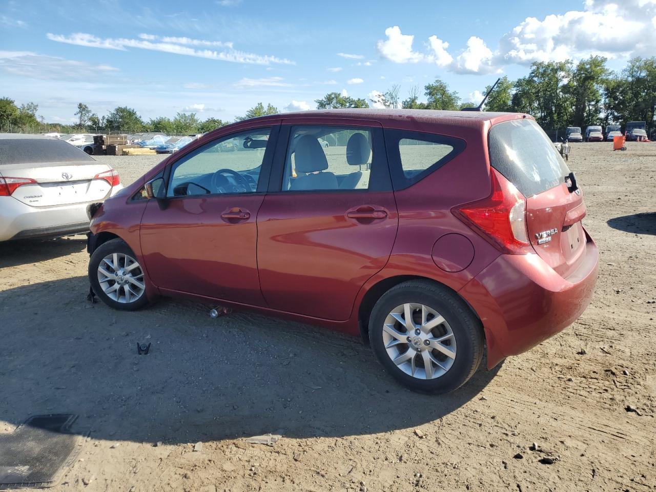 2016 NISSAN Versa Note