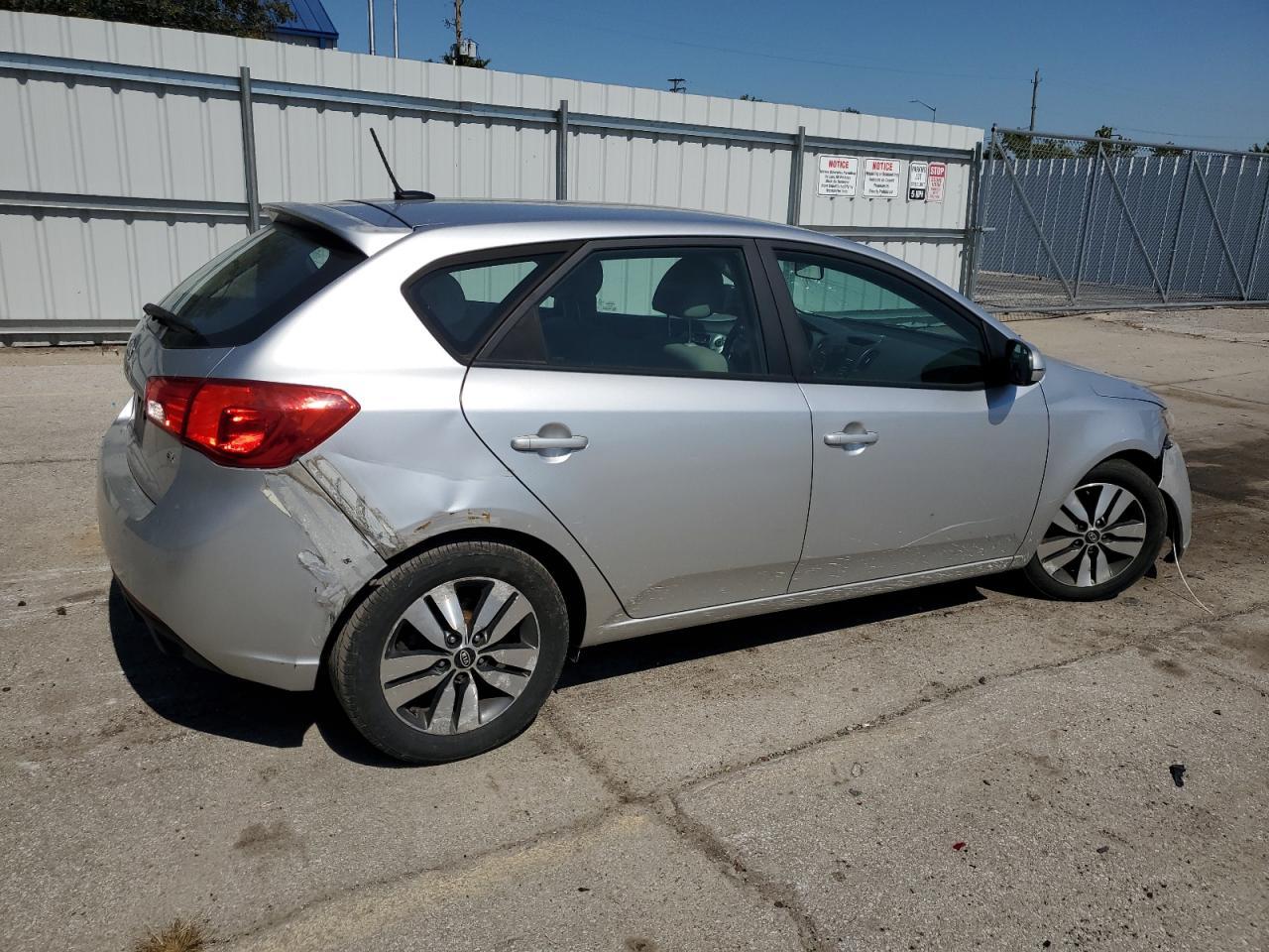 2013 KIA FORTE