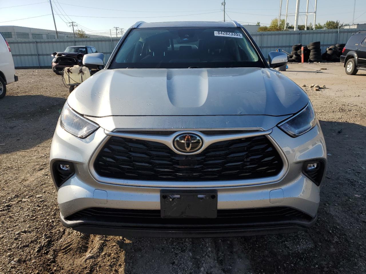 2021 TOYOTA HIGHLANDER