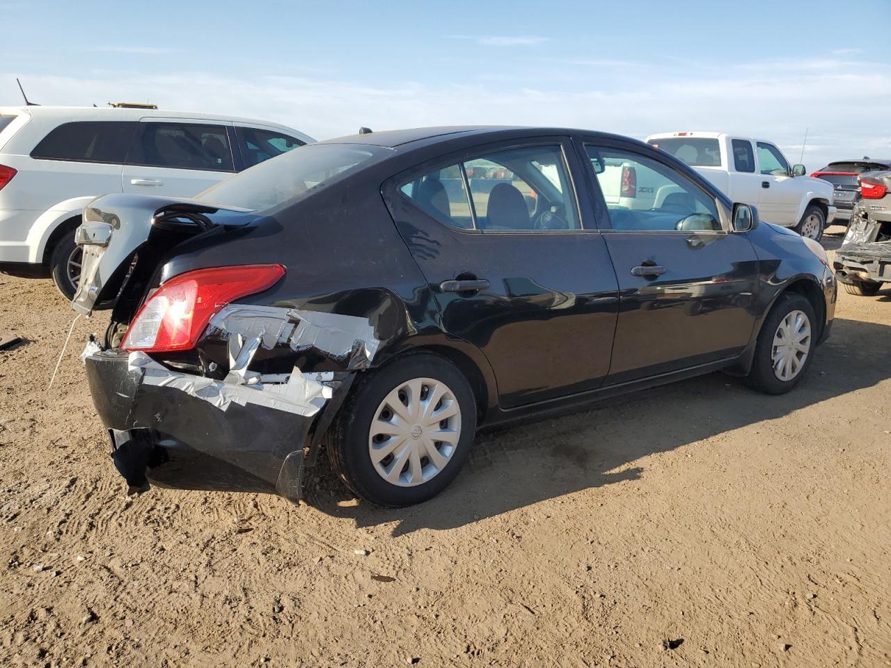 2012 NISSAN VERSA