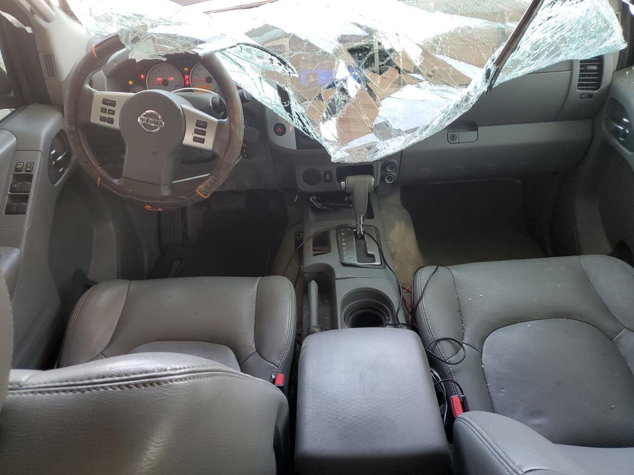 2016 NISSAN Frontier