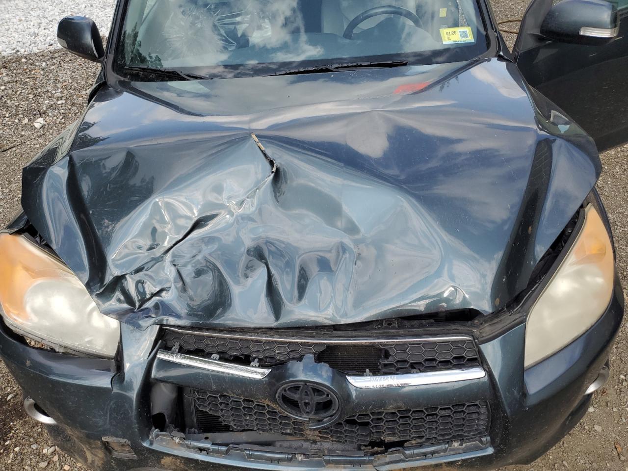 2011 TOYOTA RAV4