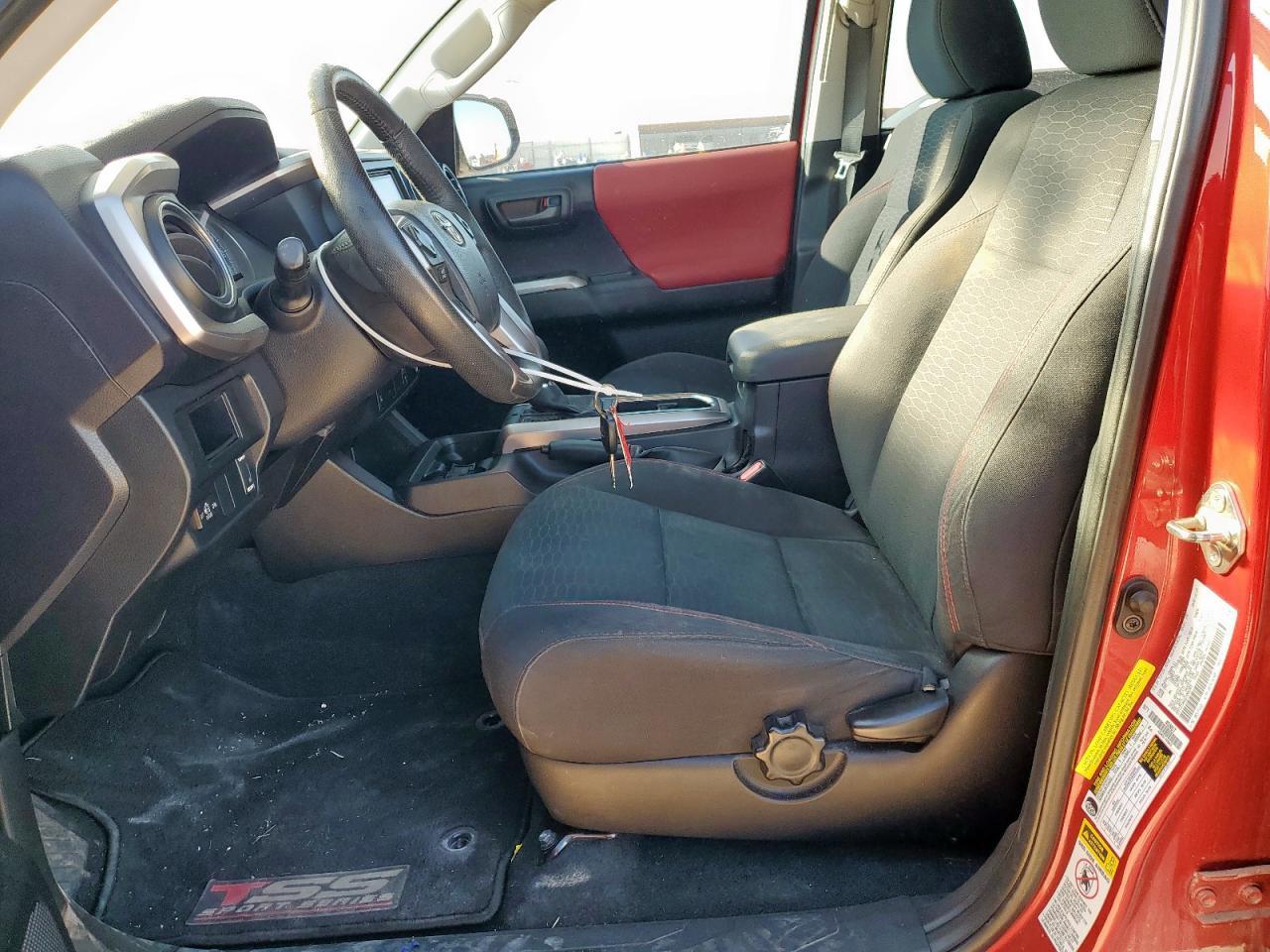 2016 TOYOTA TACOMA