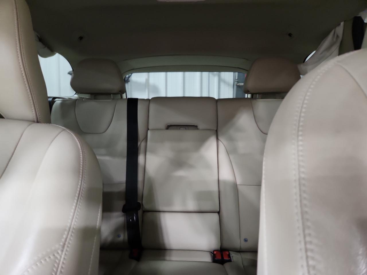 2015 VOLVO XC60