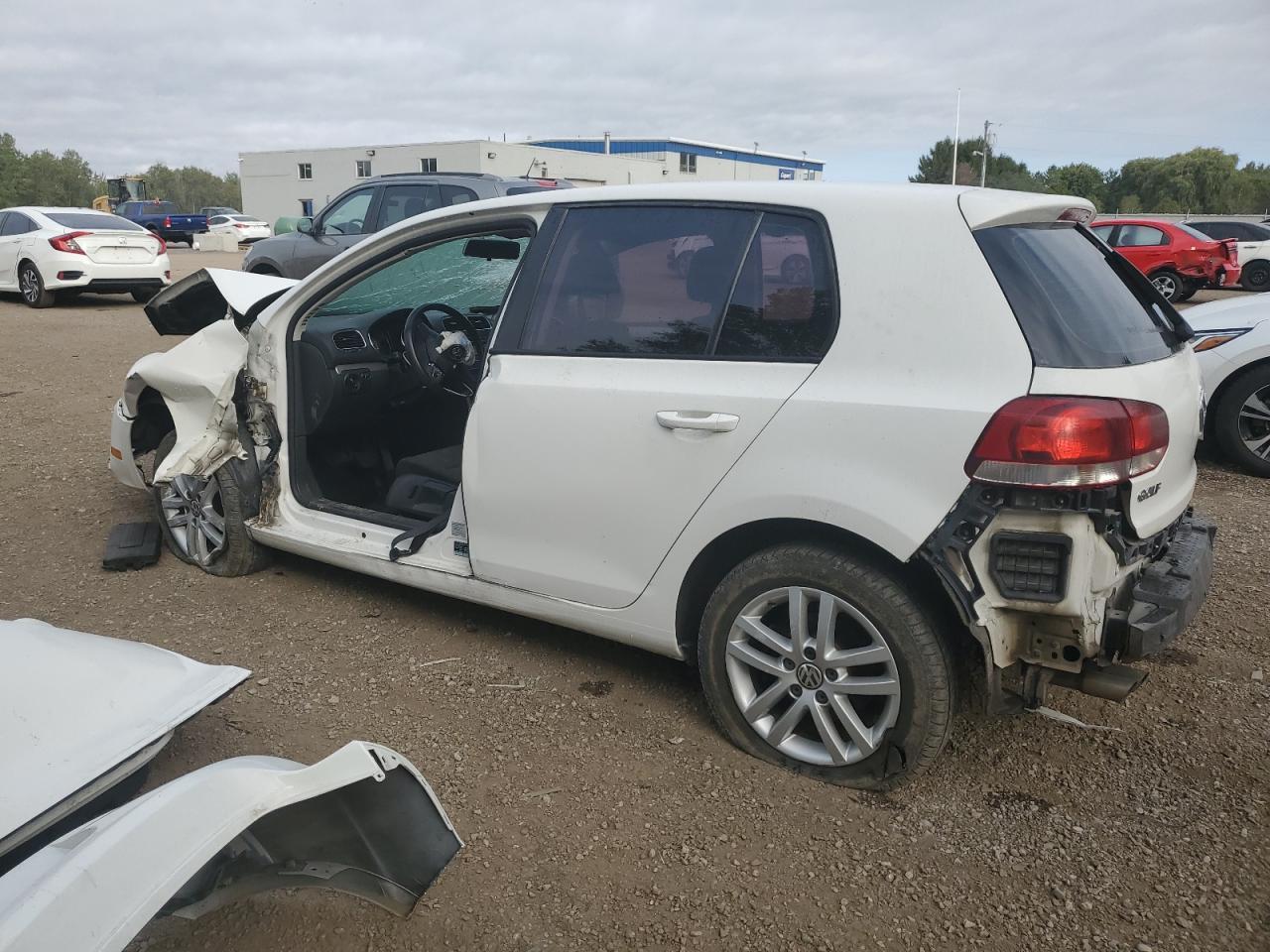 2011 VOLKSWAGEN GOLF