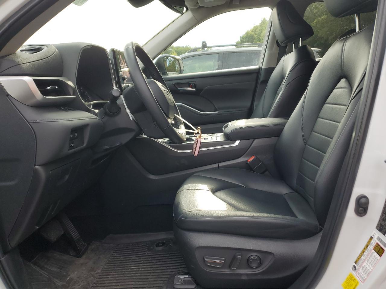 2024 TOYOTA HIGHLANDER