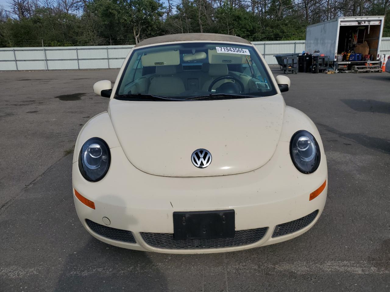 2009 VOLKSWAGEN Beetle