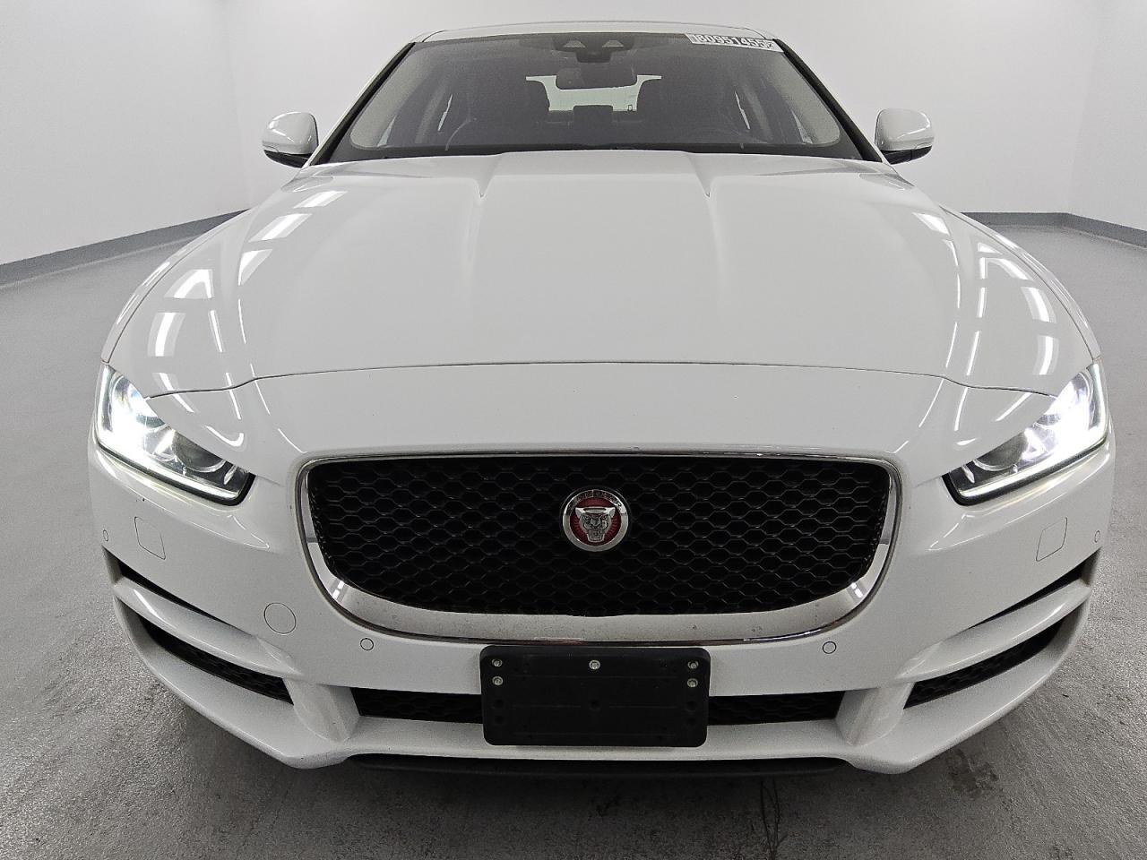 2017 JAGUAR XE