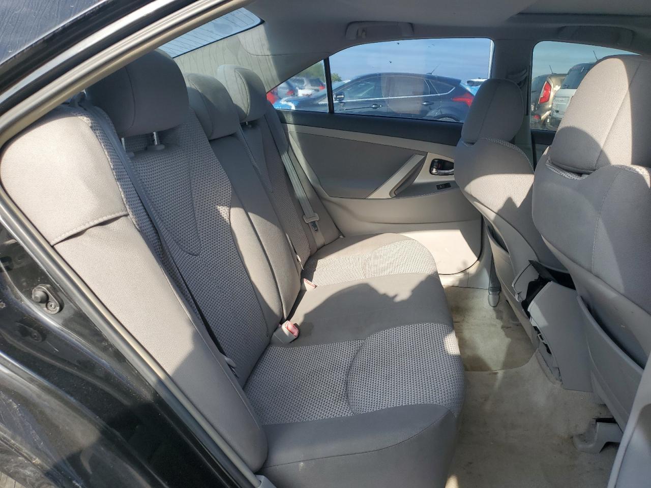 2010 TOYOTA CAMRY