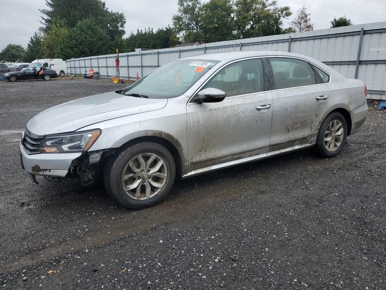 2016 VOLKSWAGEN Passat